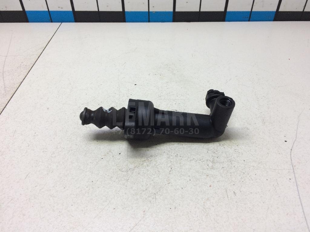 Цилиндр сцепления рабочий