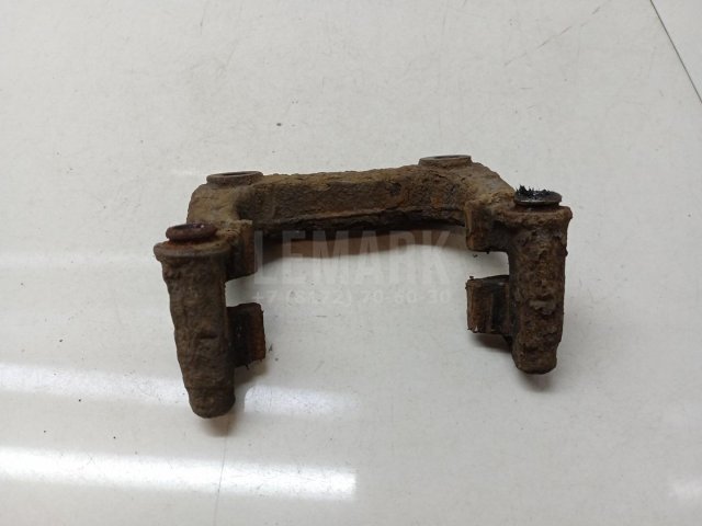 Скоба суппорта заднего правого