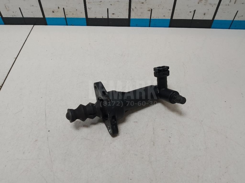 Цилиндр сцепления рабочий