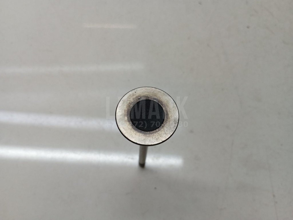 Клапан впускной