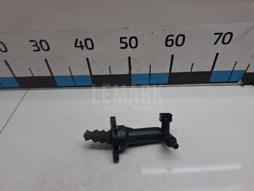 Цилиндр сцепления рабочий