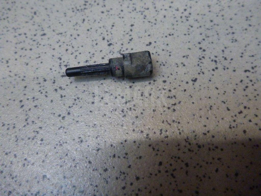 Форсунка омывателя зад стекла