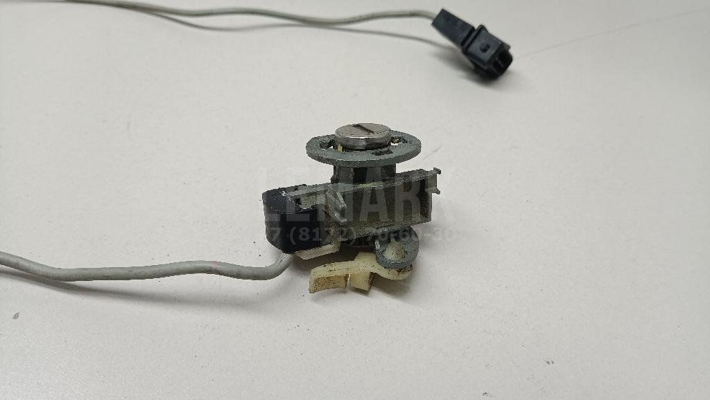 Вставка замка двери прав.