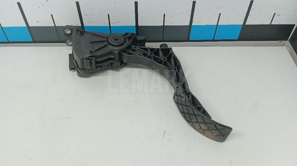 Педаль газа