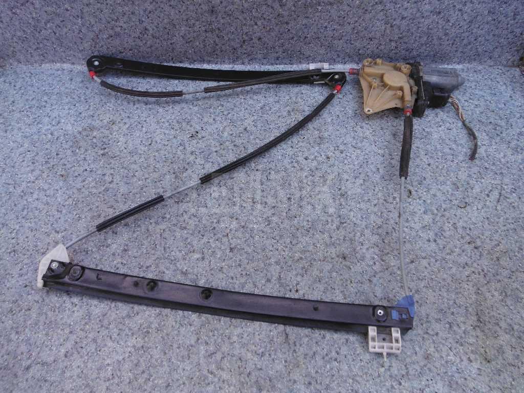 Стеклоподъемник электр. передний правый