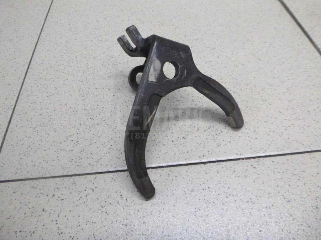 Вилка включения передачи