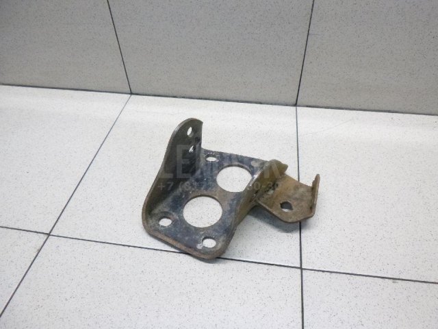 Кронштейн задней балки