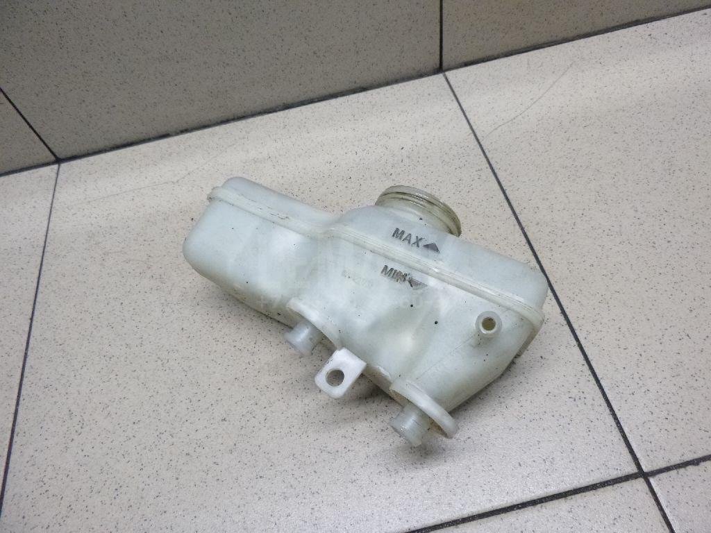 Бачок главного тормозного цилиндра