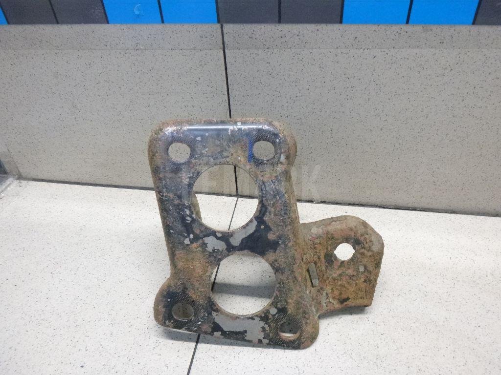 Кронштейн задней балки