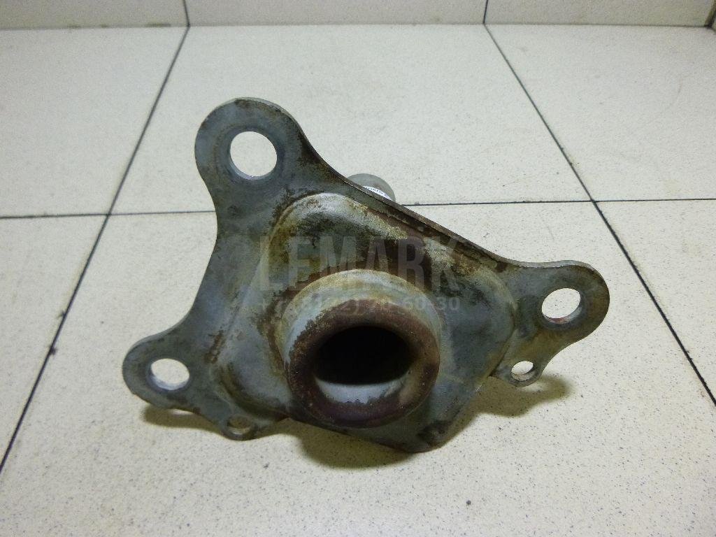 Кронштейн усилителя переднего бампера левый
