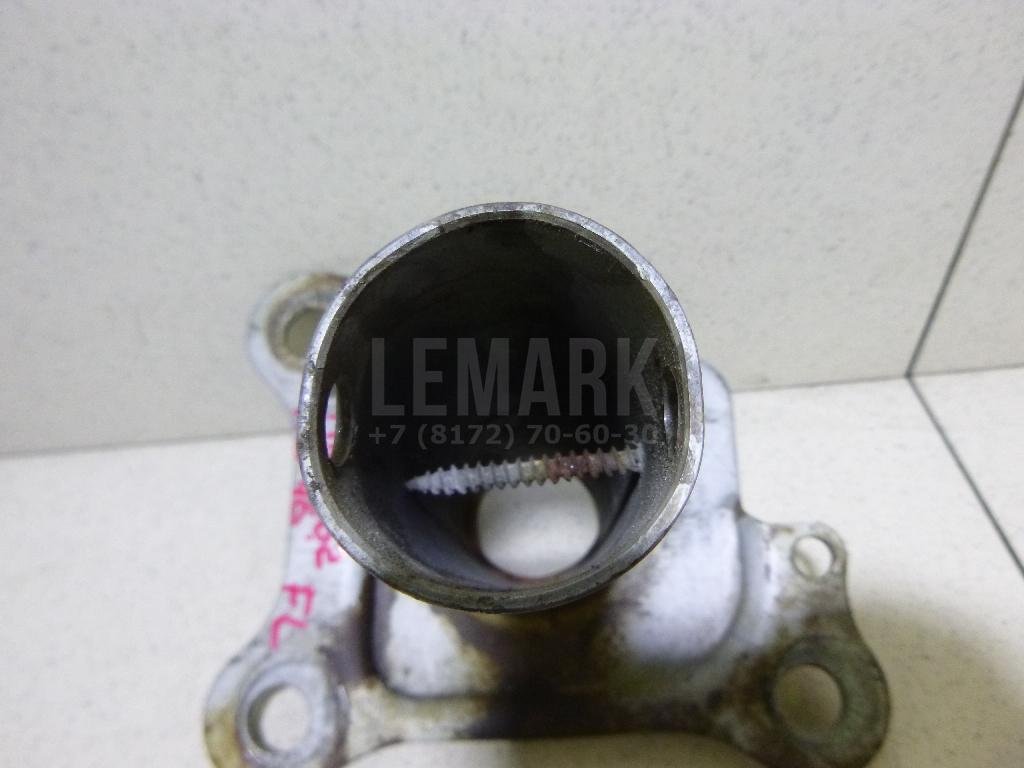 Кронштейн усилителя переднего бампера левый