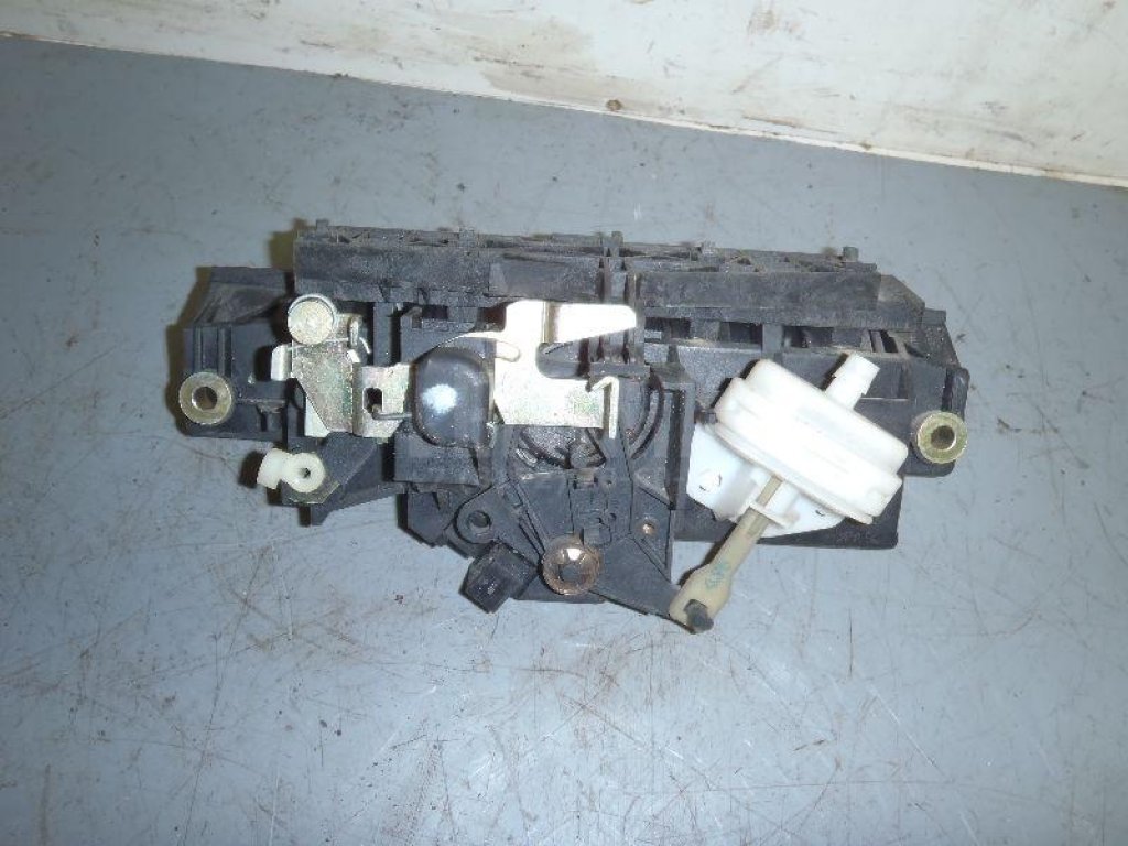 Ручка открывания багажника