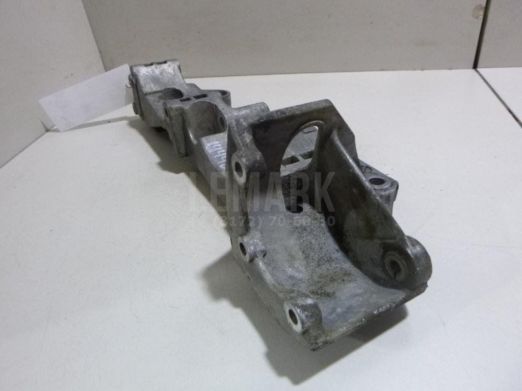 Кронштейн генератора