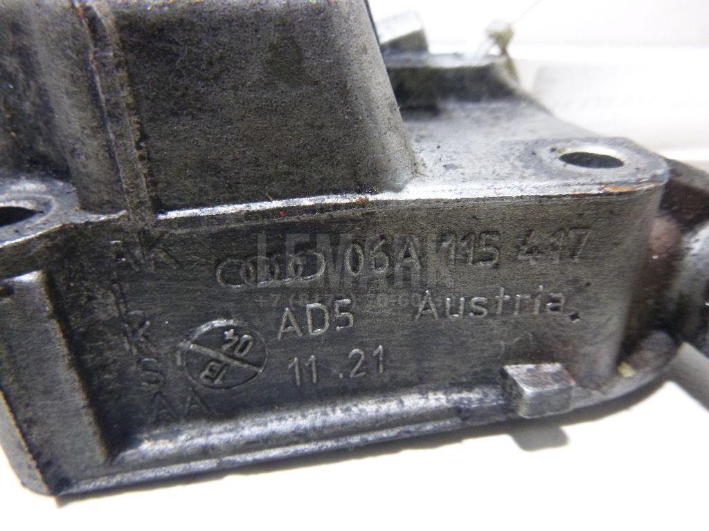 Кронштейн масляного фильтра