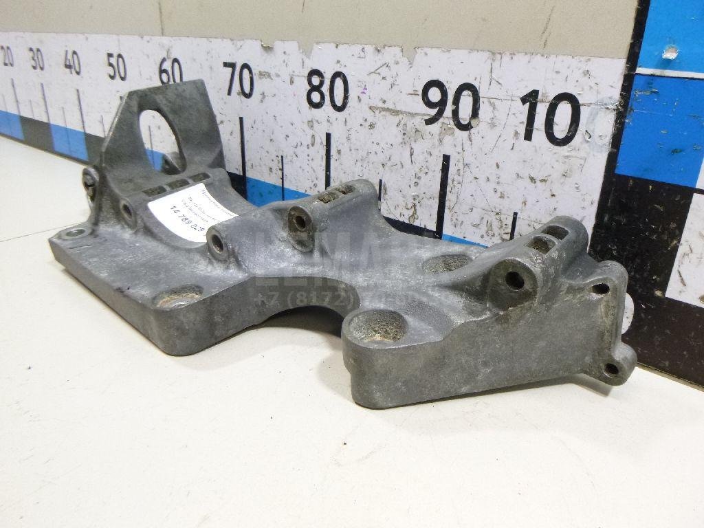 Кронштейн генератора для  Audi A3 [8PA] Sportback 2004-2013