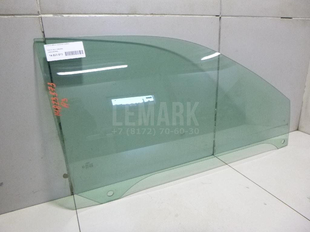 Стекло двери передней правой