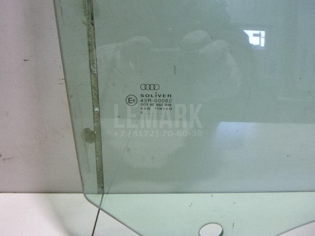 Стекло двери передней правой