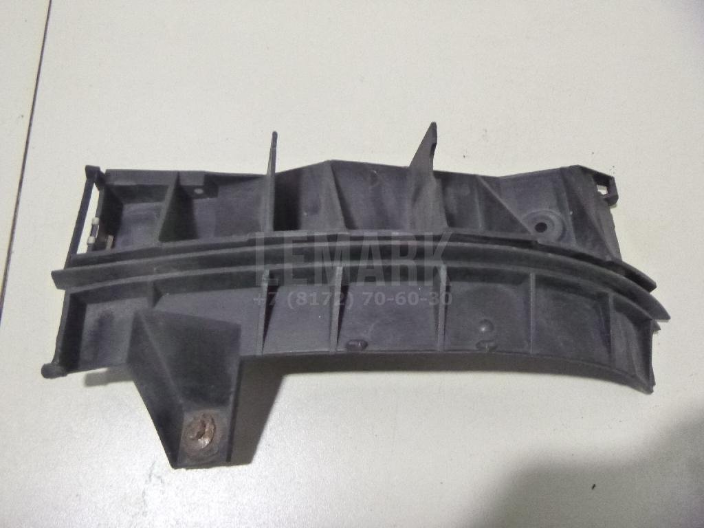 Направляющая заднего бампера правая