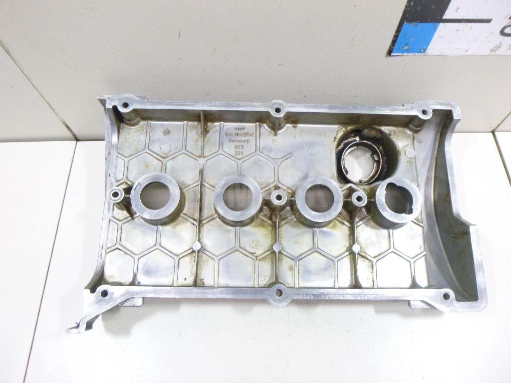 Крышка головки блока (клапанная)