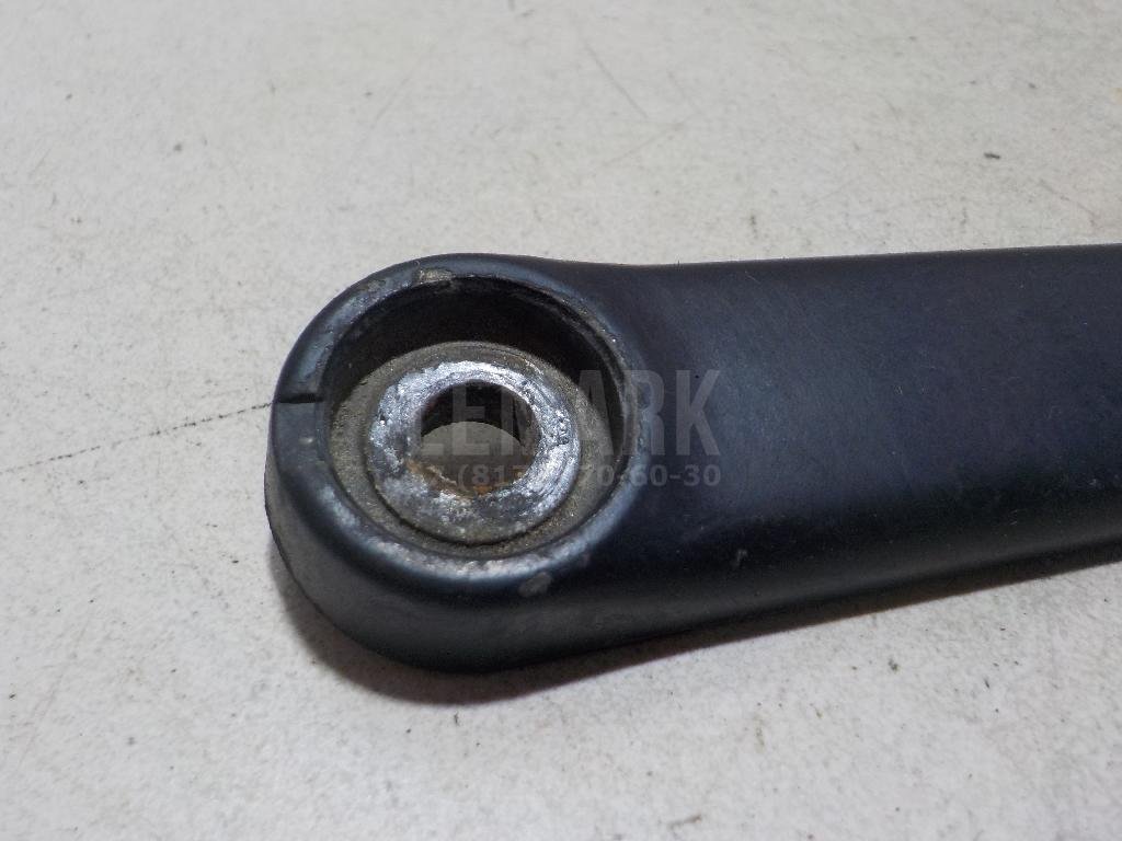 Поводок стеклоочистителя передний правый