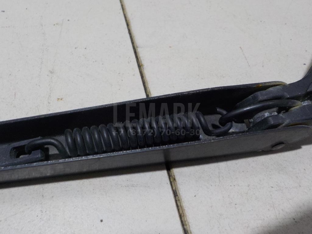 Поводок стеклоочистителя передний правый