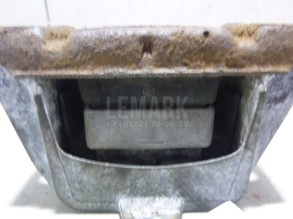 Опора КПП левая