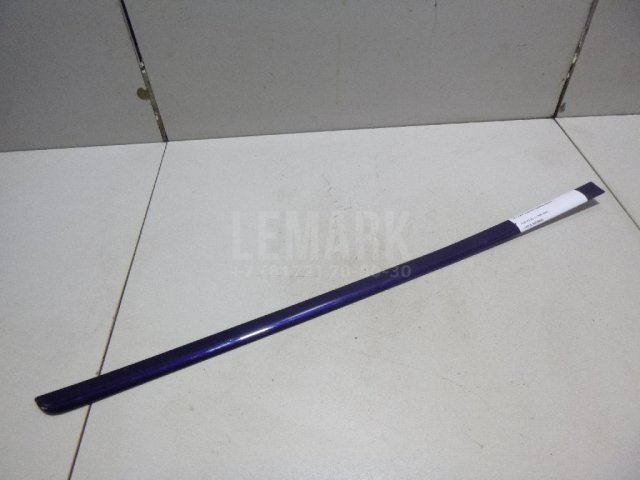 Молдинг задней правой двери