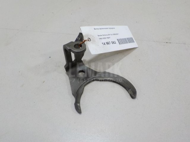 Вилка включения передачи