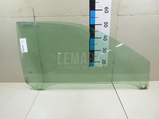 Стекло двери передней правой