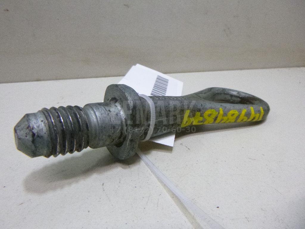 Крюк буксировочный