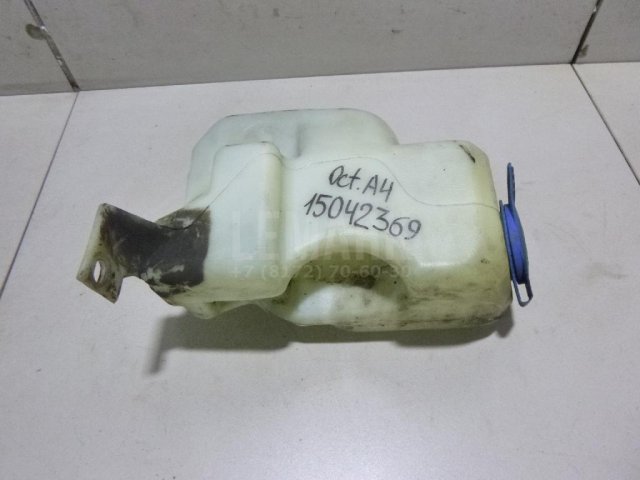 Бачок омывателя лобового стекла