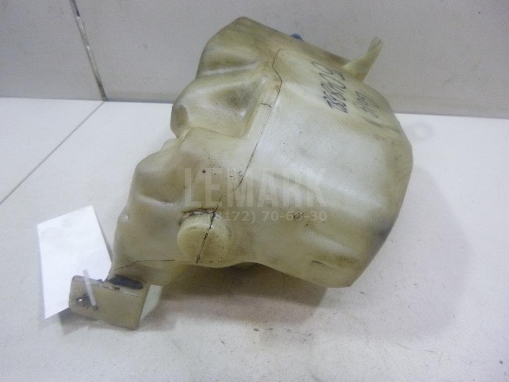 Бачок омывателя лобового стекла