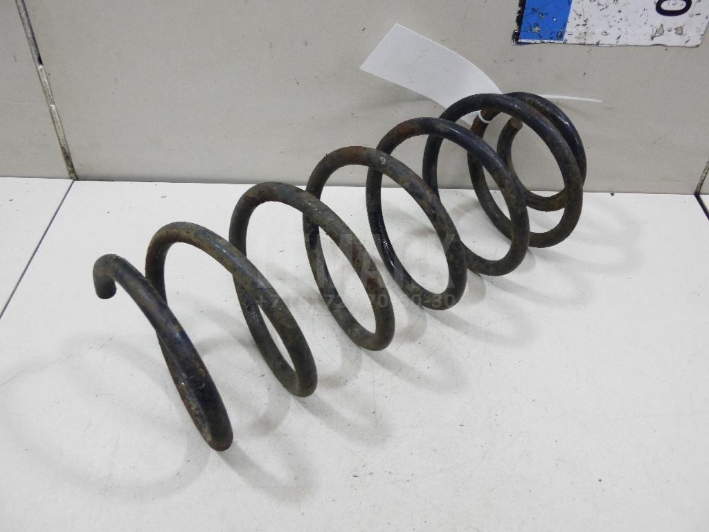 Пружина передняя