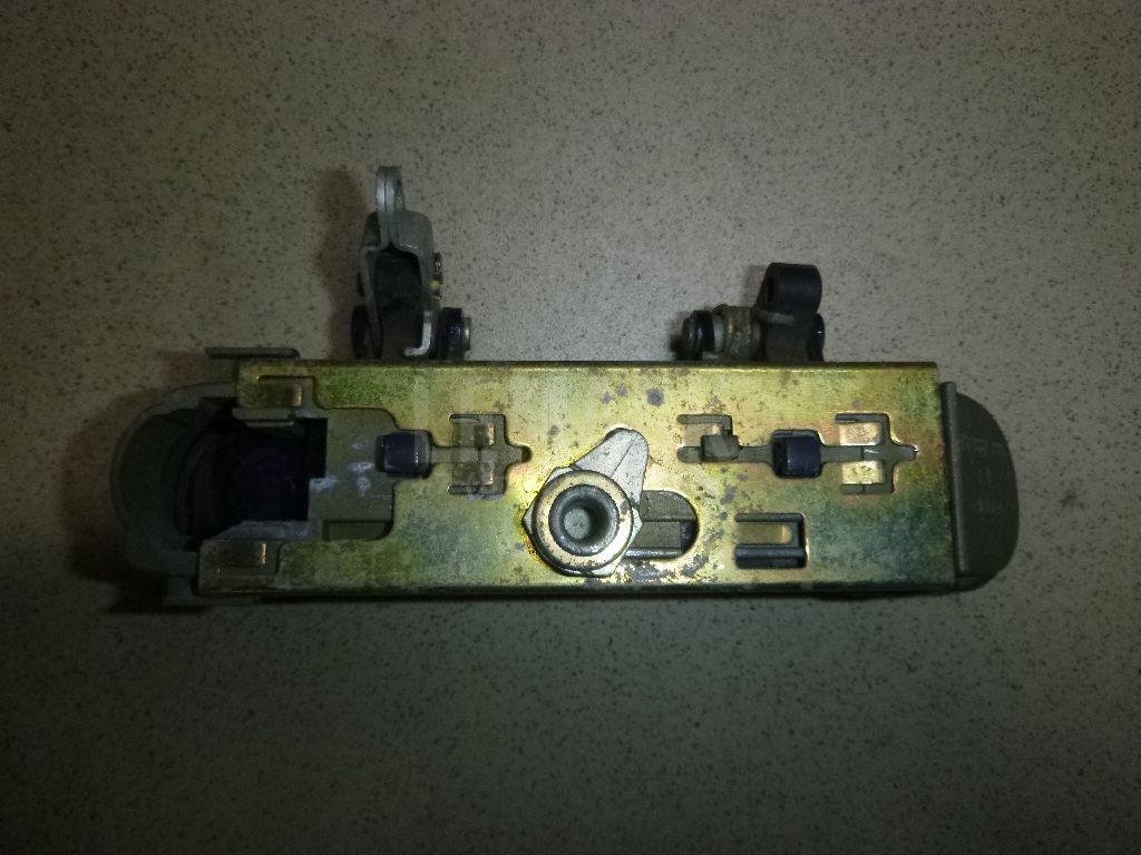 Ручка двери передней наружная левая