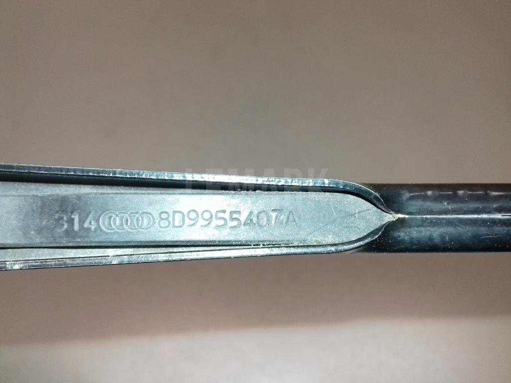 Поводок стеклоочистителя заднего