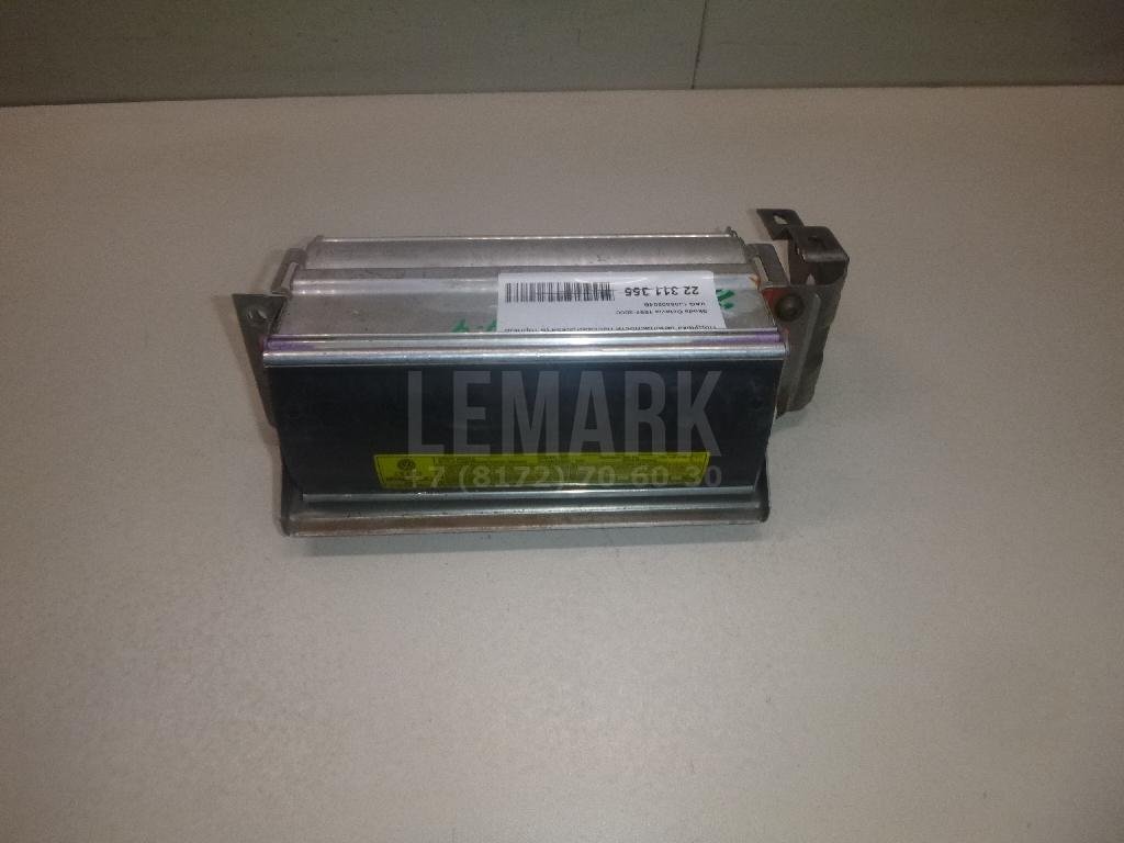 Подушка безопасности пассажирская (в торпедо)