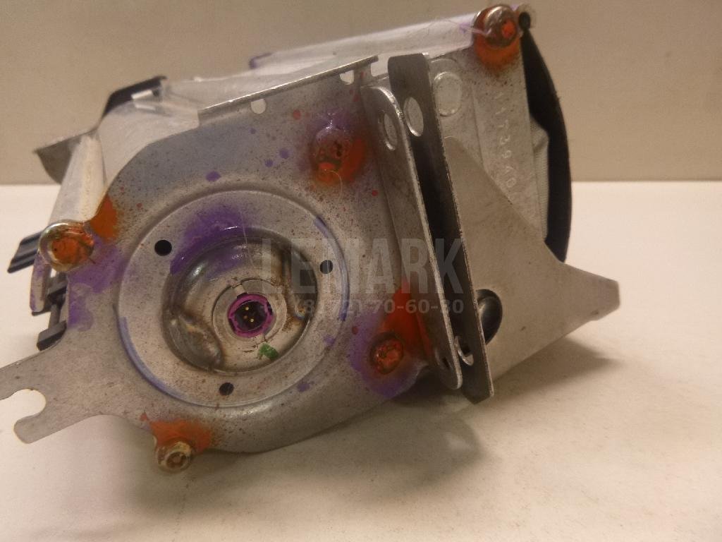 Подушка безопасности пассажирская (в торпедо)