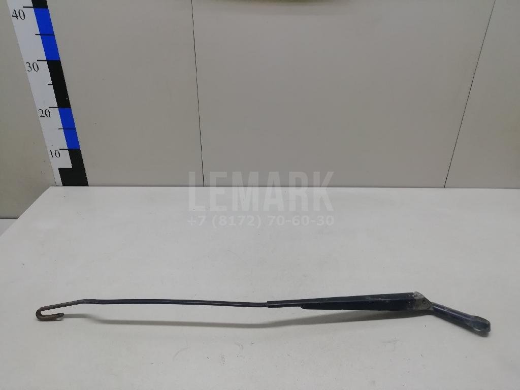 Поводок стеклоочистителя передний правый