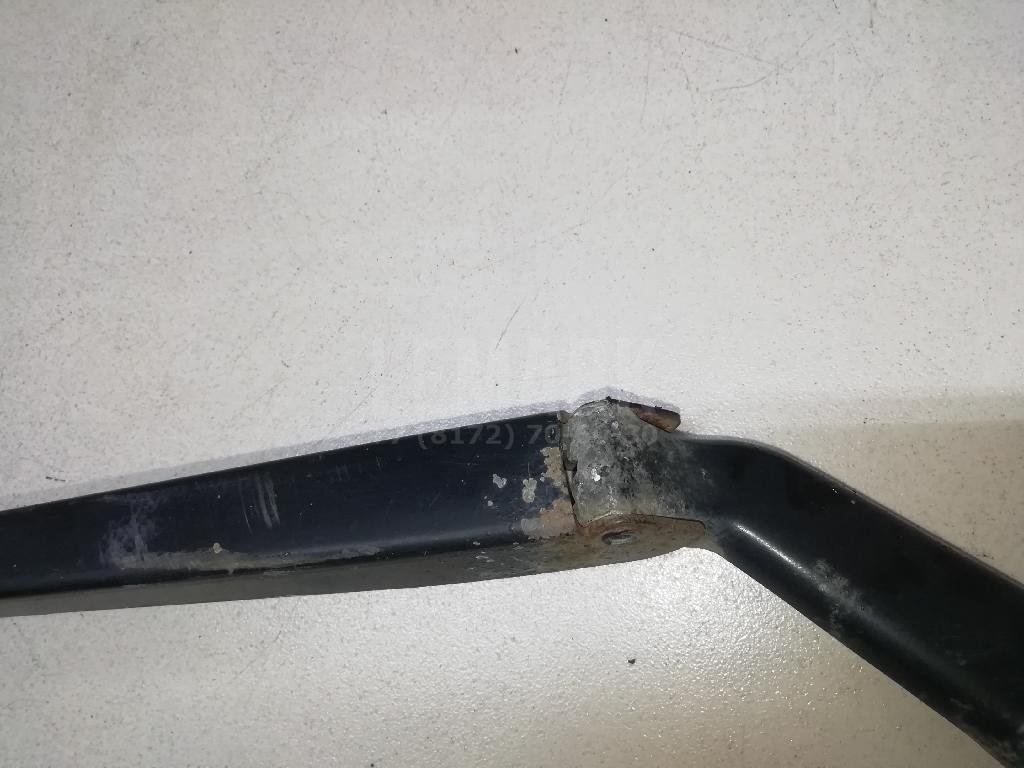 Поводок стеклоочистителя передний правый