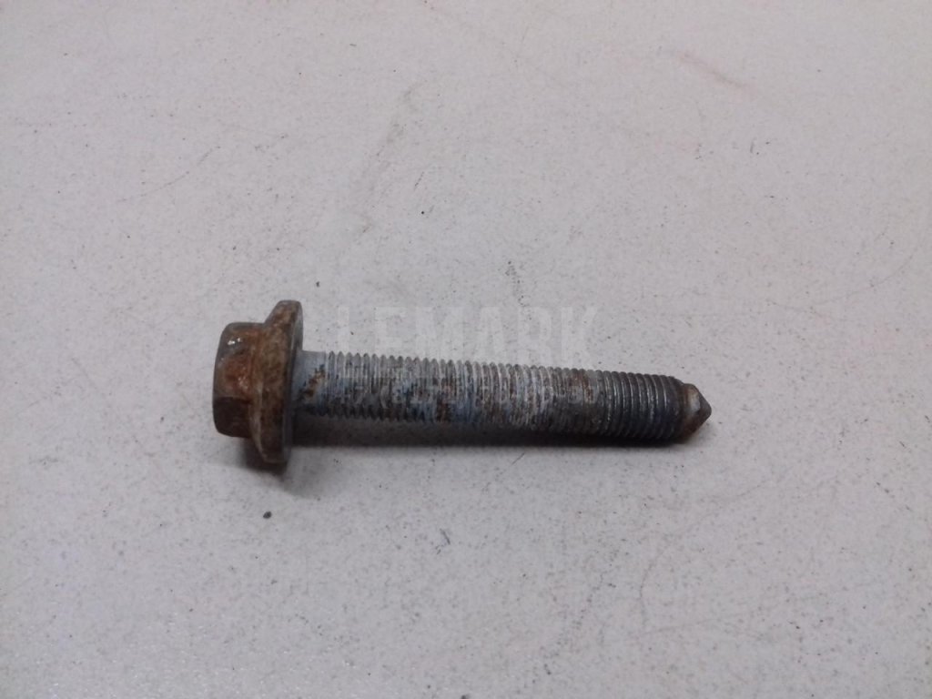 Болт заднего рычага