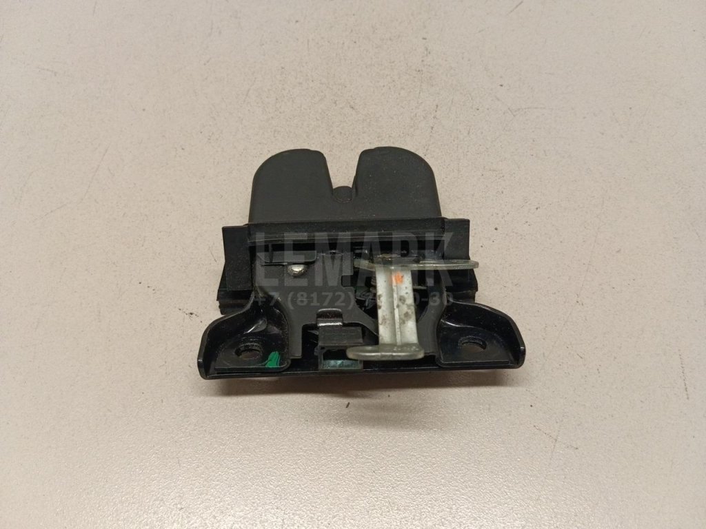 Замок багажника