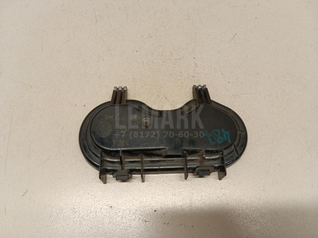 Крышка фары левой