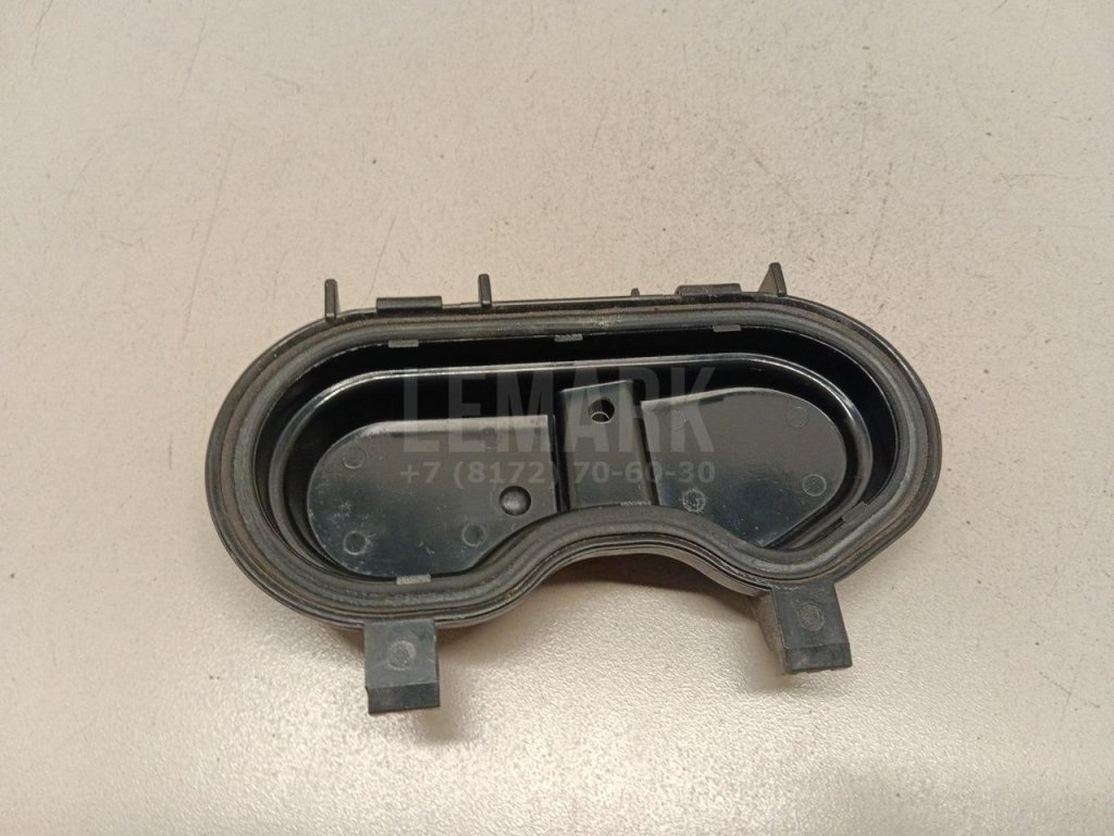 Крышка фары левой