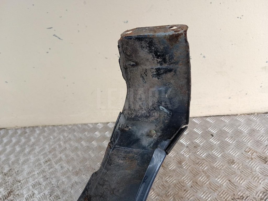 Крыло переднее левое