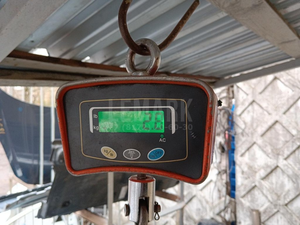 Крыло переднее левое