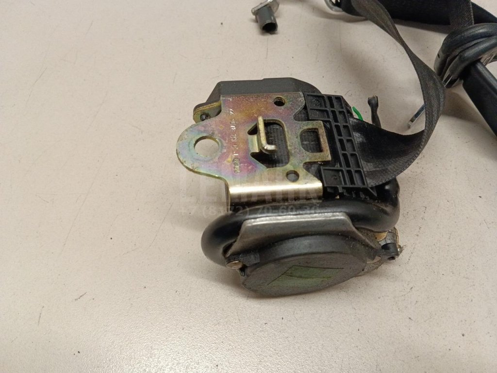 Ремень безопасности с пиропатроном