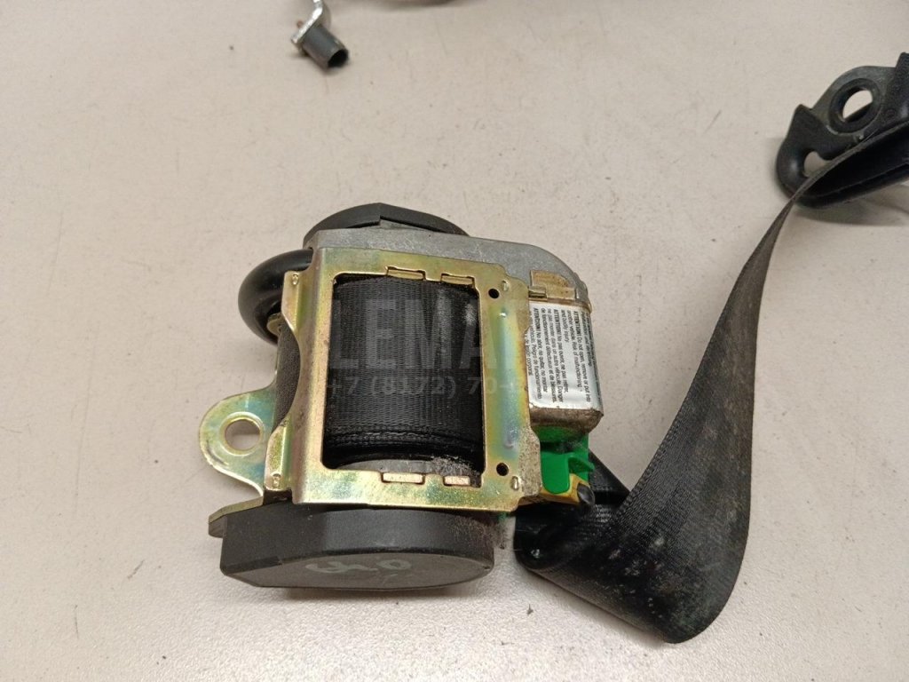 Ремень безопасности с пиропатроном