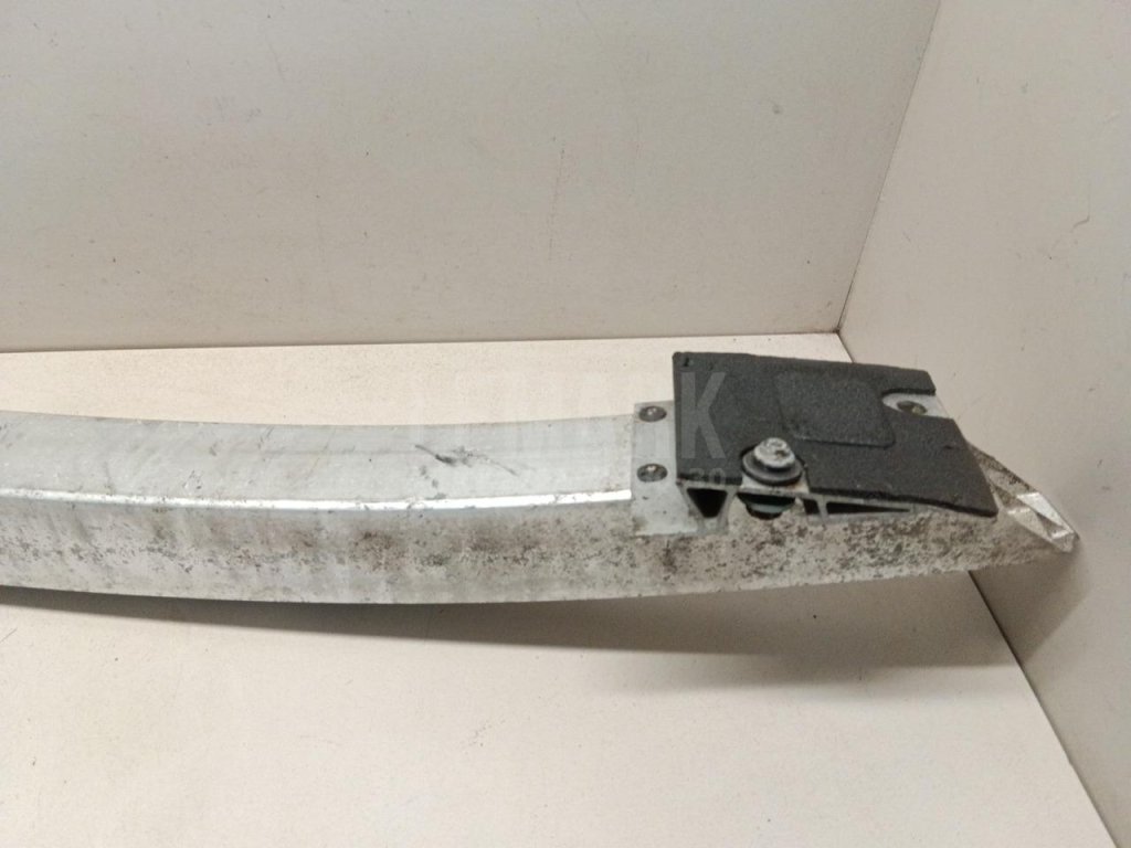 Усилитель заднего бампера