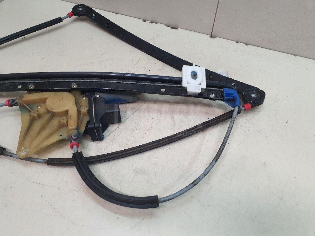 Стеклоподъемник электр. передний правый