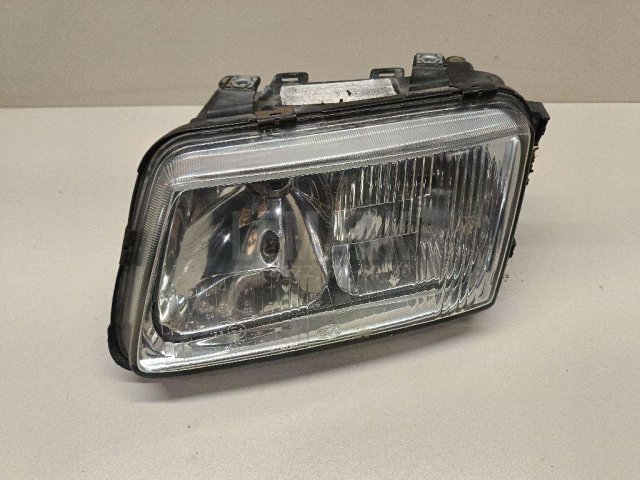 Фара левая